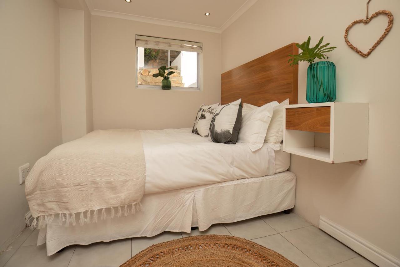 Beachy Vibes Cape Town Bagian luar foto